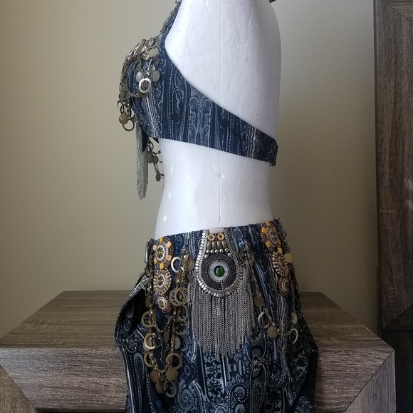 Belly Dancer Gypsy Hand Beades Costume - Picture 8 of 16